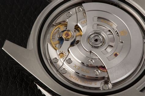 Rolex Caliber 3186 vs. Caliber 3285 .